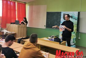 A Képes Ifjúság a topolyai Sinkovics József Műszaki Középiskolában