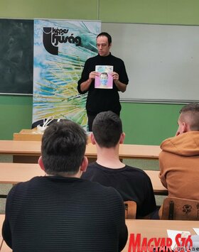 A Képes Ifjúság a topolyai Sinkovics József Műszaki Középiskolában