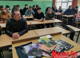 A Képes Ifjúság a topolyai Sinkovics József Műszaki Középiskolában
