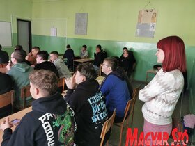 A Képes Ifjúság a topolyai Sinkovics József Műszaki Középiskolában