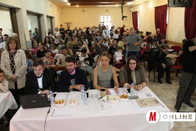 A Katolikus Kör terme az idén is szűknek bizonyult (Diósi Árpád felvétele)