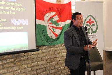 Az előadásra nagyon sokan kváncsiak voltak, minden szabad hely megtelt (Szekeres László Alapítvány)