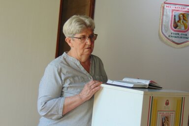 Krizbai Hajnalka, a verseci Petőfi Sándor Magyar Művelődési Egyesület titkára (Vidács Hajnalka felvétele)