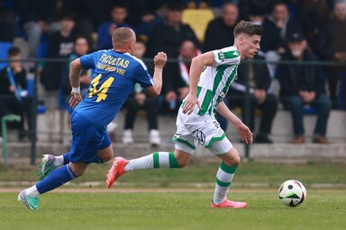 A Ferencváros ifjú tehetsége, Gruber Zsombor (jobbról) a héten bekerült a magyar válogatott bő keretébe, ma a kijevi Dinamo ellen bizonyíthat (Fotó: MTI)