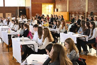 A vetélkedőn 19 általános iskolás és 7 középiskolás csapat vett részt (Molnár Edvárd felvétele)
