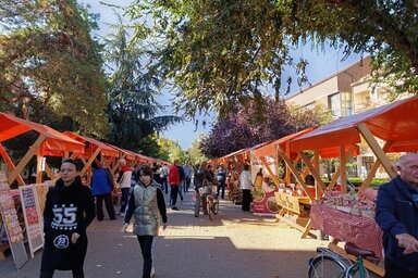 A kézművesek kirakodóvásárát októberben is megtartották (Fotó: Vidács Hajnalka)