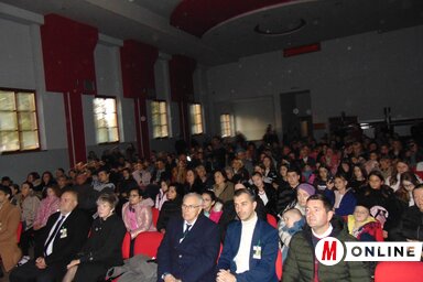 Zsúfolásig megtelt a művelődési otthon (Fotó: Vidács Hajnalka felvétele)