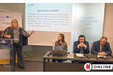 Csókási Eszter ismertette a projektum részleteit (Ótos András felvétele)