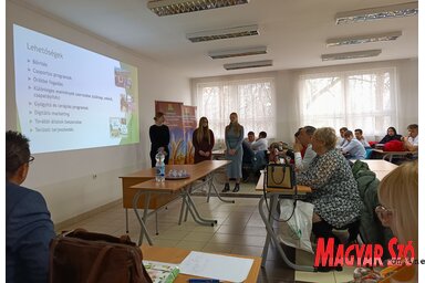 Az Állati kalandok elnevezésű állatsimogató projekt bemutatása (Kazinczy Paszterkó Diana felvétele)