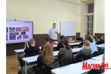 A rendezvényen a gimnázium harmadik és negyedik osztályos diákjai vettek részt (Dér Dianna felvétele)