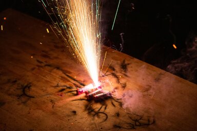 A hatóságok a petárda veszélyeire hívják fel a szülők figyelmét (Illusztráció/Pexels)