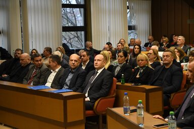 Elutasították az újvidéki polgármester leváltására vonatkozó javaslatot (Fotó: Beta)