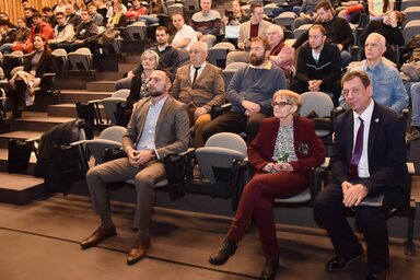 Tovább növekszik a mérési és információs technológiák szerepe (A tartományi kormány felvétele)