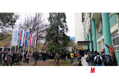 Az újvidéki Műszaki Tudományok Karának hallgatói előzetes bejelentésükhöz híven megkezdték a kar blokádját