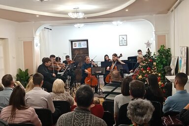 A közönség vastapssal ünnepelte a zenekart (Turi Orsolya felvétele)