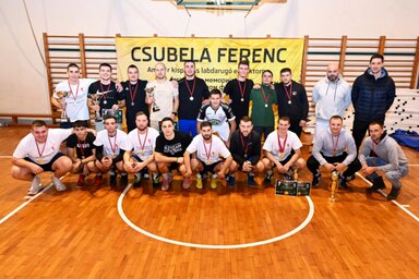 A legeredményesebb csapatok csoportképe (Majláth Béla felvétele)