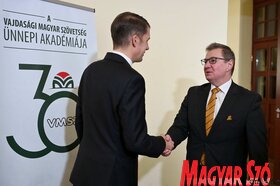 Díszülés a Vajdasági Magyar Szövetség 30 éves fennállása alkalmából