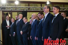 Díszülés a Vajdasági Magyar Szövetség 30 éves fennállása alkalmából