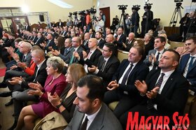 Díszülés a Vajdasági Magyar Szövetség 30 éves fennállása alkalmából