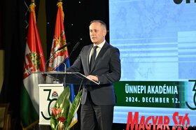 Díszülés a Vajdasági Magyar Szövetség 30 éves fennállása alkalmából