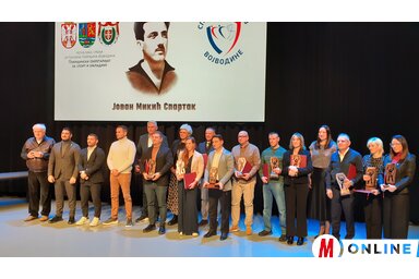 Az idén tizenegy személynek ítélték oda a díjat (Fotó: Dancsó Áron felvétele)