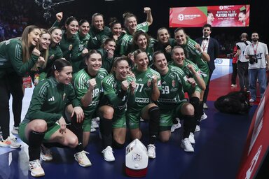 Igazi csapatmunka volt: a bronzérmes magyar lányok (Fotó: MTI)