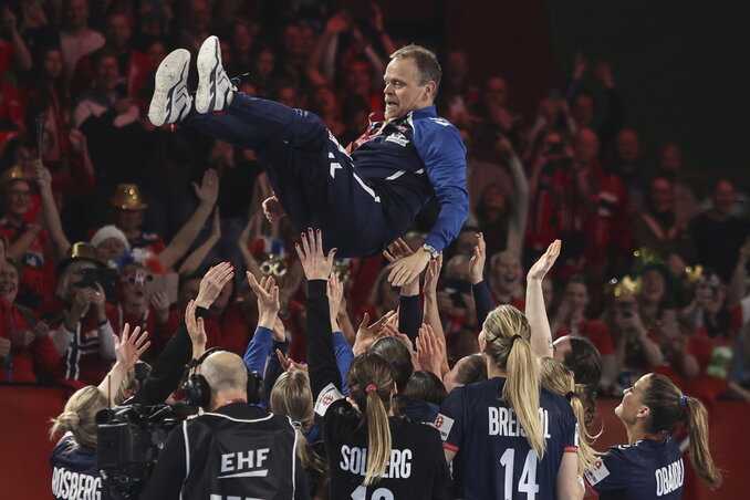 Tökéletes lezárás: Thorir Hergeirsson a párizsi olimpia után az Eb-t is megnyerte 2024-ben (Fotó: MTI) Tökéletes lezárás: Thorir Hergeirsson a párizsi olimpia után az Eb-t is megnyerte 2024-ben (Fotó: MTI)