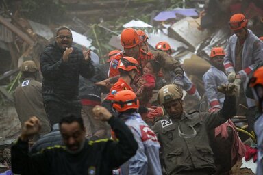 A balesetben legkevesebb 37 ember meghalt (Fotó: Beta/AP)