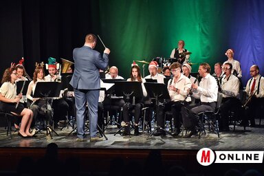 A zenekar igyekezett új dallamokkal készülni a koncertre, azonban a hagyományos számaikat sem hagyták ki a repertoárból (Fotó: Gergely Árpád felvétele)