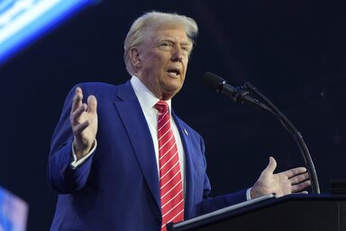 Donald Trump elnöksége korai időszakában találkozni akar Vlagyimir Putyinnal (Fotó: Beta/AP)