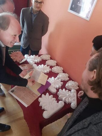 A Tolsztoj-házban ifj.Vladimir Tolsztoj is látogatást tett (A Becsei család archívuma) A Tolsztoj-házban ifj.Vladimir Tolsztoj is látogatást tett (A Becsei család archívuma)
