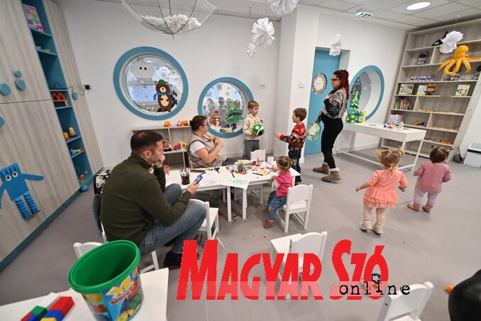 Megoldódott a magyar óvodások magas színvonalú, anyanyelvi ellátása a belvárosban, köszönve a Vackor óvodának (Fotó: Ótos András felvétele) Megoldódott a magyar óvodások magas színvonalú, anyanyelvi ellátása a belvárosban, köszönve a Vackor óvodának (Fotó: Ótos András felvétele)
