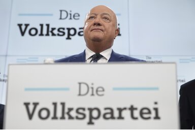 Karl Nehammer lemondása után Christian Stocker, az Osztrák Néppárt (ÖVP) korábbi főtitkára lett az ügyvivő vezető (Fotó: Beta/AP)