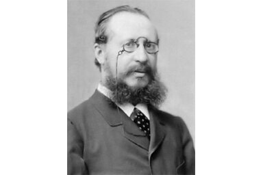 Széll Kálmán 1899 és 1903 között Magyarország miniszterelnöke, a Sándor bekebelezését lehetővé tevő törvény beterjesztője (wikipedia.org)