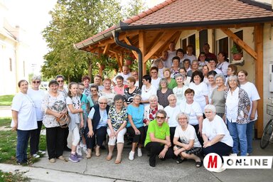 Vajdaság 14 helységéből csaknem negyven résztvevő érkezett a szeptemberi műhelymunkára (Paraczky László felvétele)