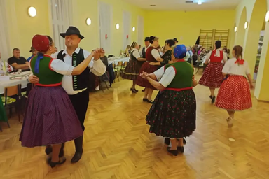 Népviseletes bál Kupuszinán (Archív fotó)