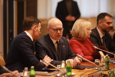 A kormányfő szerint történelmi béremelésre számíthatnak a tanügyi dolgozók (Fotó: Beta)