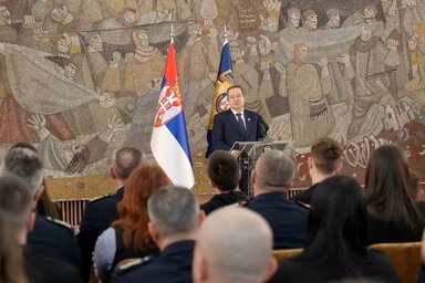 A belügyminiszter szerint ezeket a nyilvános összejöveteleket nem jelentik be (Fotó: Beta)