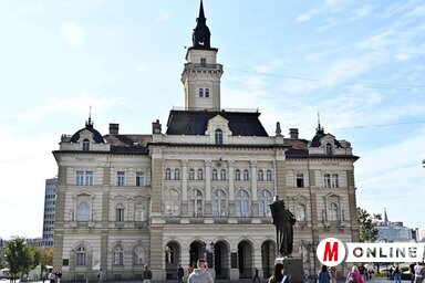 Az újvidéki Városháza (Ótos András egy korábbi felvétele)