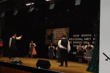 Manifestaciju je zaokružio nastup folklorne grupe „Čavargok” (fotografija Hajnalke Vidač)