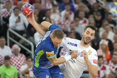 A szlovénok kis híján meghiúsították a hazai továbbjutást (Fotó: Beta/AP)