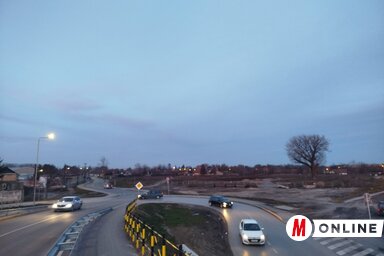 A Majsai-híd lábánál lévő útkereszteződés este a legbeláthatatlanabb / Gál Hermina felvétele