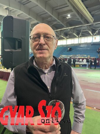 Tóth Dénes több mint 30 éve műveli a szakmát (Fotó: Ótos András) Tóth Dénes több mint 30 éve műveli a szakmát (Fotó: Ótos András)