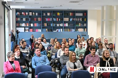 Az MCC programjaiban részt vevő diákok szüleit is segítik (Fotó: Molnár Edvárd)