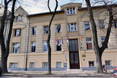 A szabadkai Kosztolányi Dezső Tehetséggondozó Gimnázium (Molnár Edvárd felvétele)