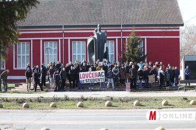 A szeghegyi tiltakozók (Lakatos János felvétele)