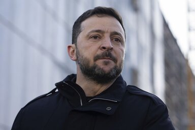 Az ukrán elnök hangsúlyozta, a tüzet eloltották, a háttérsugárzás szintje nem emelkedett (Fotó: Beta/AP)