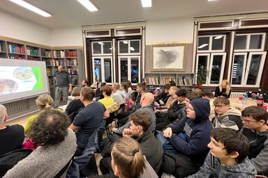 Nagy érdeklődés övezte a ragadozó madarak helyzetéről szóló témát (Nagygellér Hunor felvétele)