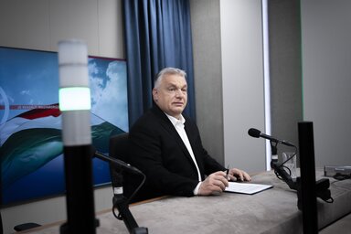 Orbán Viktor a Kossuth Rádióban (Fotó: MTI)