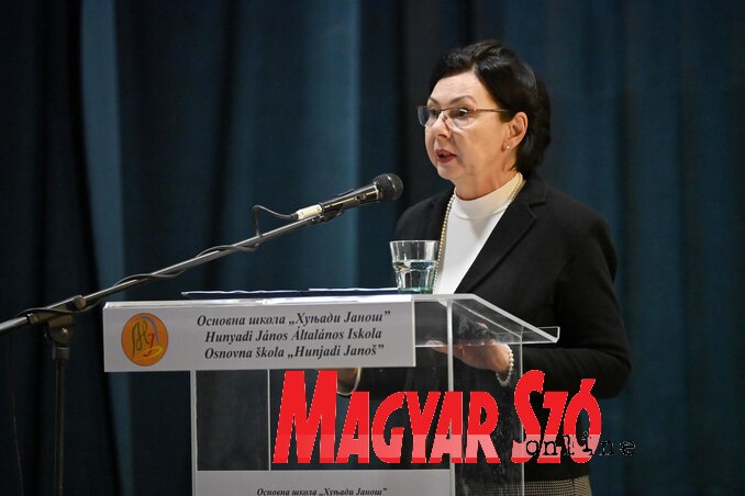 Varjú Potrebity Tatjana: A hagyomány és a jövő iránti elkötelezettség kéz a kézben jár (Molnár Edvárd felvétele) Varjú Potrebity Tatjana: A hagyomány és a jövő iránti elkötelezettség kéz a kézben jár (Molnár Edvárd felvétele)